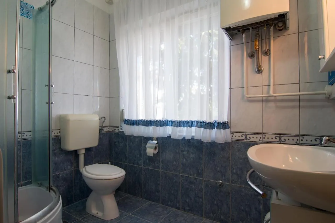 Villa Palma Fazana 0*,  Croatia