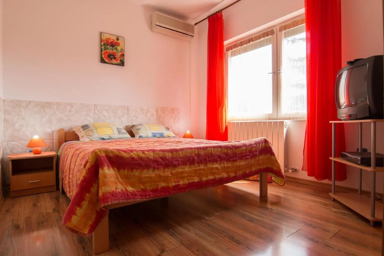 Villa Palma Fazana 0*,  Croatia